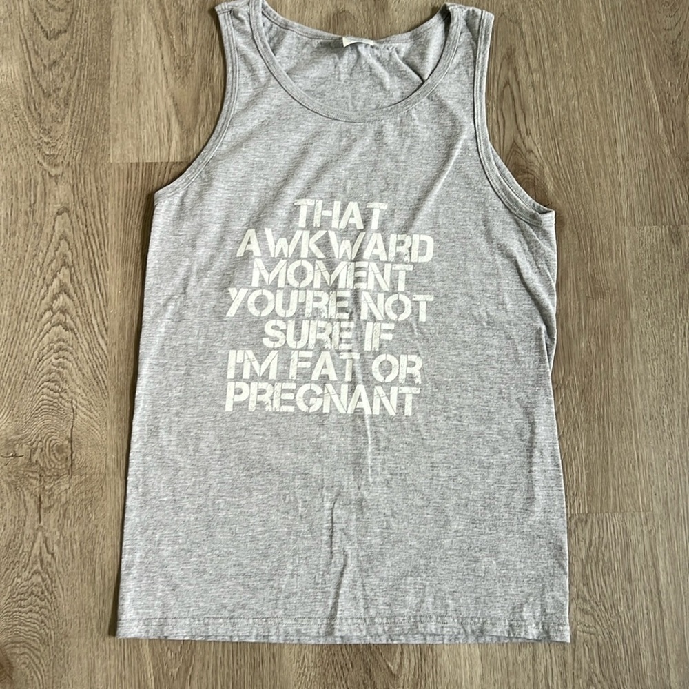 Never worn pregnancy announcement shirt